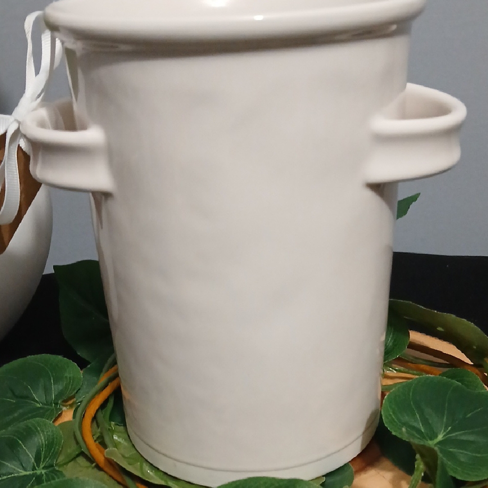 Rae Dunn Cream Ceramic 'Kitchen' Utensil Holder NWT - Picture 8 of 9